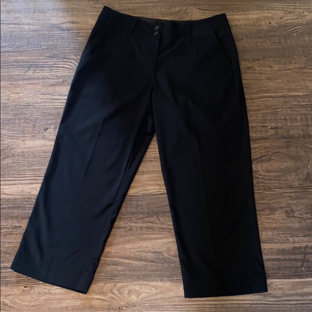Nike Dri-fit Black Golf Capri size 8